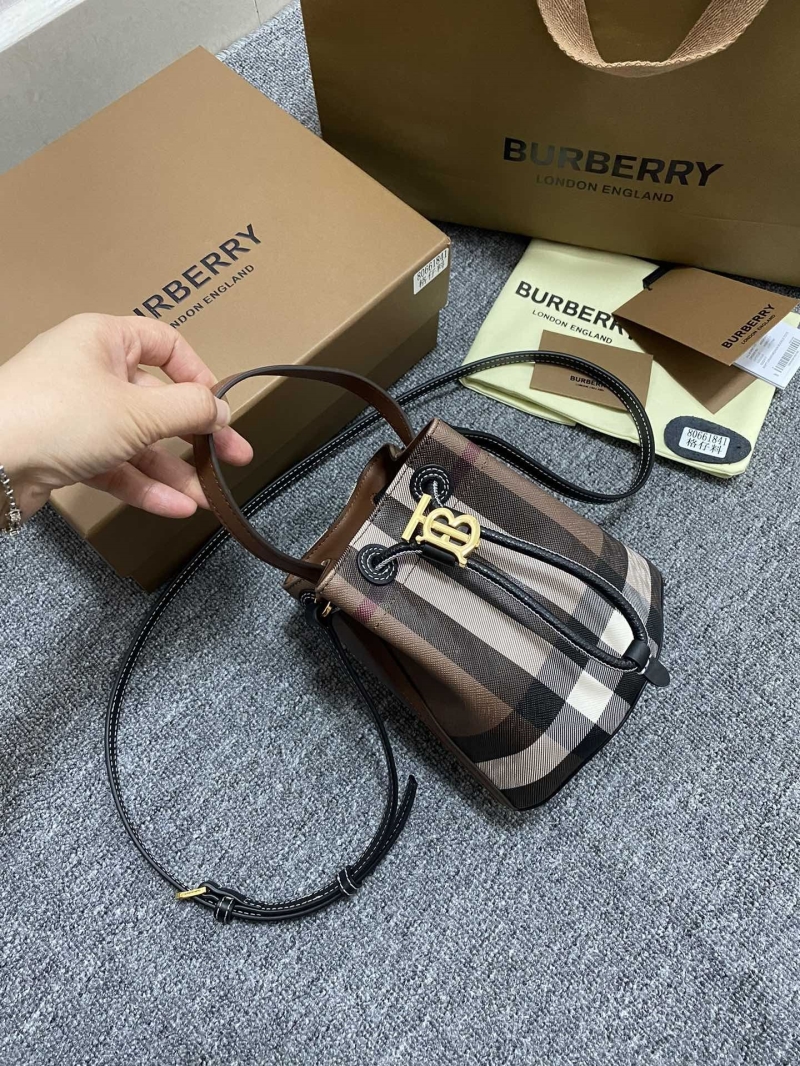 Bv*b*rry bucket bags